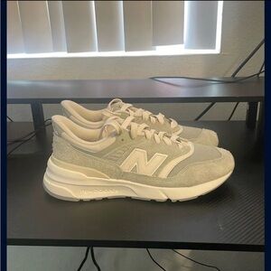 New Balance Light Gray Athletic Shoes